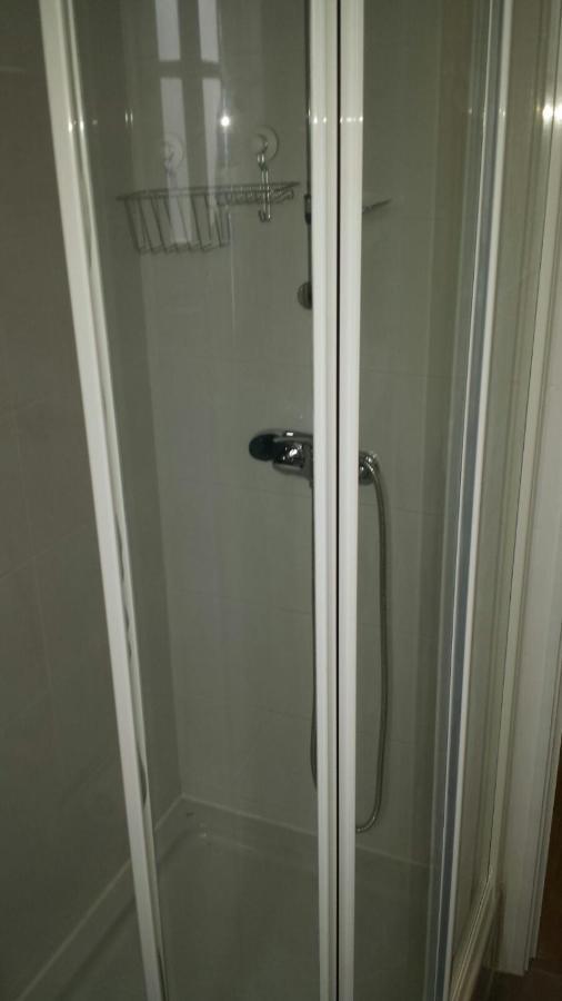 Fantastic 1 Bedroom Apartment At Roma Avenue - 1B Lisbona Esterno foto